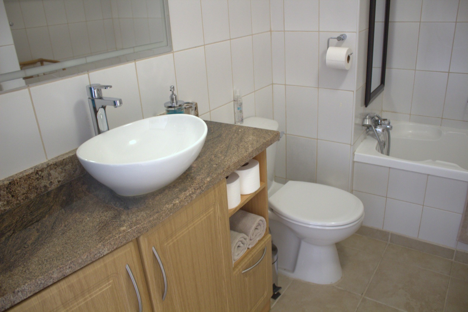 Bottom bathroom Bottom bathroom